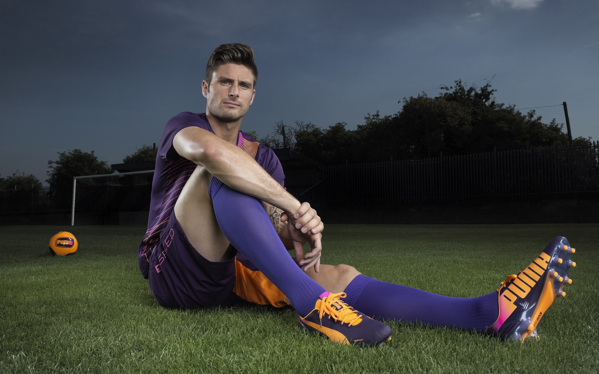 勒沃库森连贯传控压制比赛节奏，勒沃库森战术